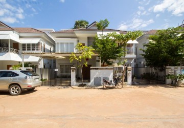 3 Bedroom Townhouse For Sale - Svay Dangkum, Siem Reap thumbnail