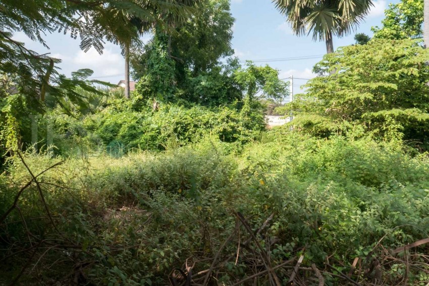  562 sq.m Land For Sale - Svay Dangkum, Siem Reap