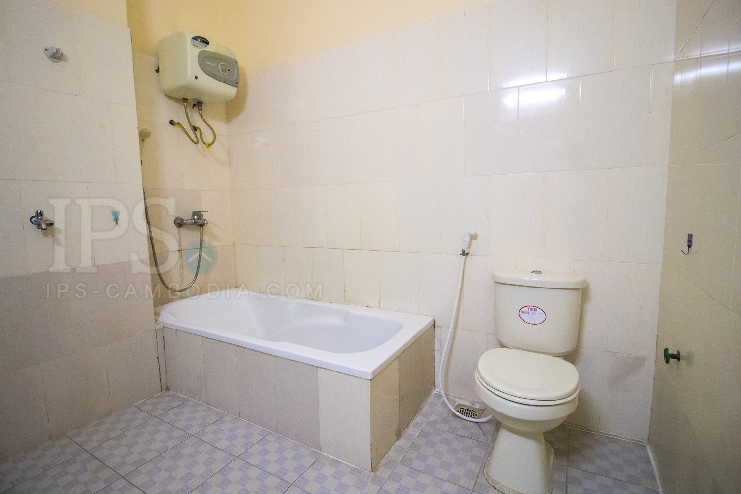 5 Bedroom Villa For Rent - Svay Dangkum, Siem Reap - Image 12