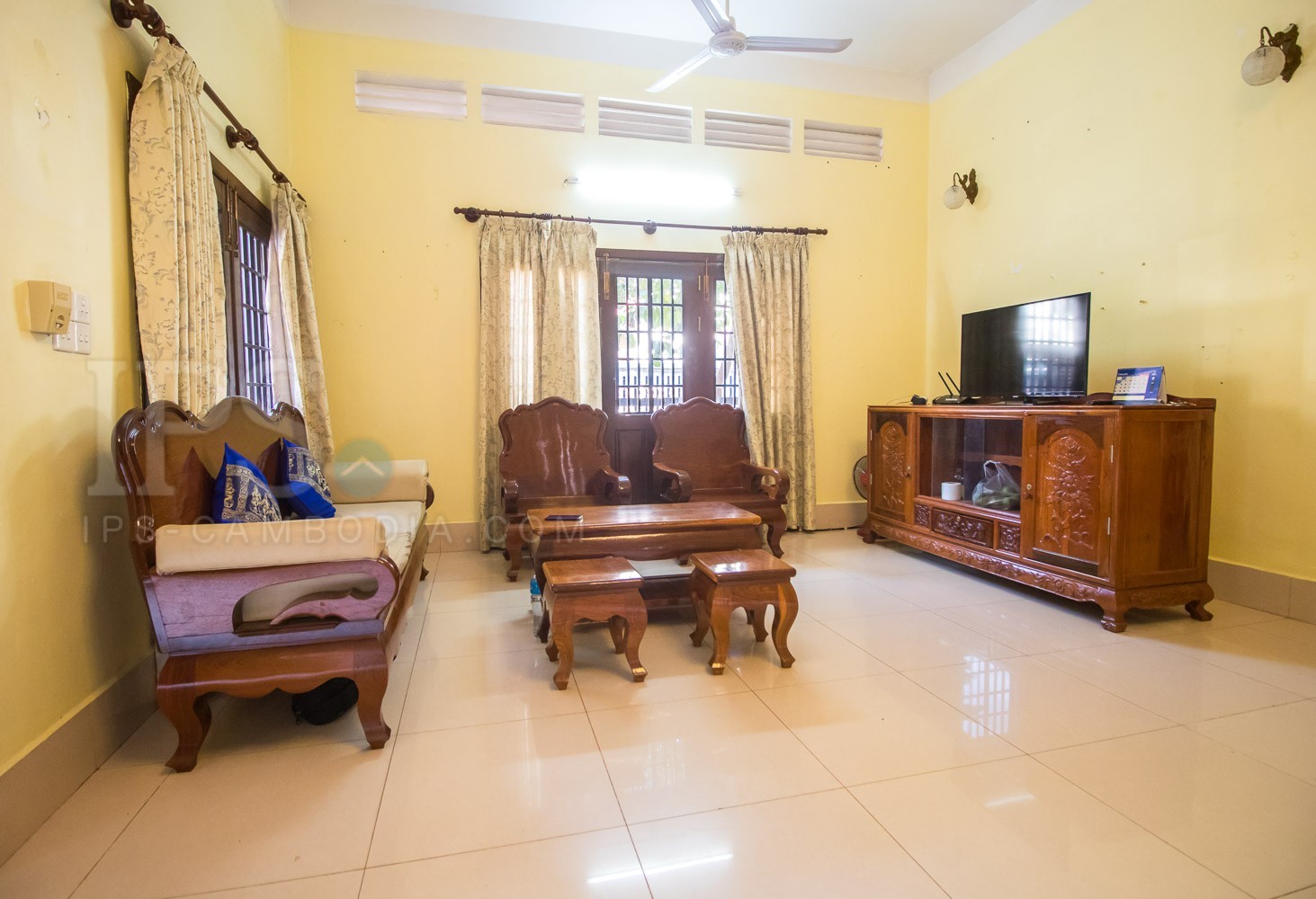 5 Bedroom Villa For Rent - Svay Dangkum, Siem Reap - Image 2