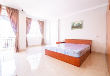 2 Bedroom Flat  For Rent - Daun Penh, Phnom Penh thumbnail