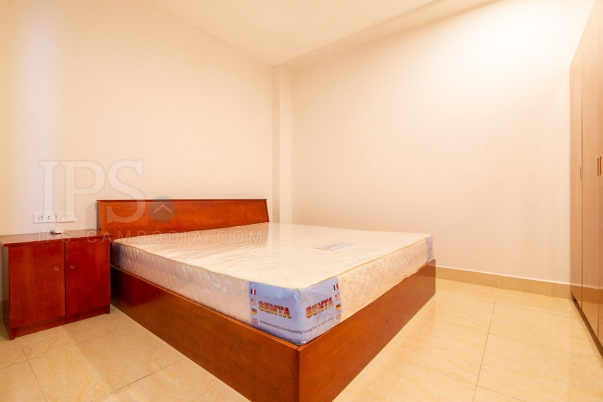2 Bedroom Apartment For Rent - Phsar Chas, Phnom Penh