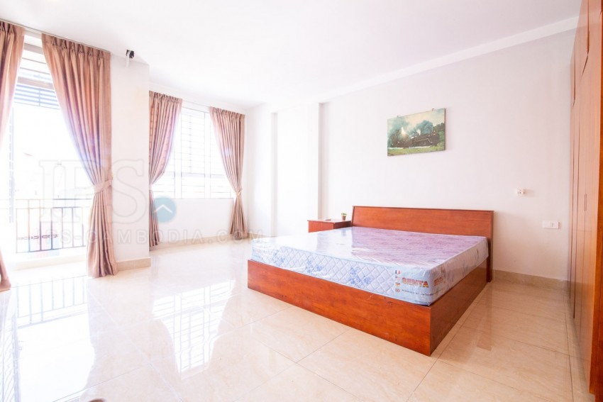 2 Bedroom Flat  For Rent - Daun Penh, Phnom Penh