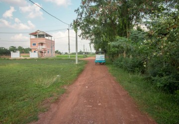 1,632 sq.m. Land  For Sale - Svay Dangkum, Siem Reap thumbnail