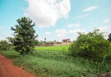  3,813??? sq.m. Land For Sale - Sala Kamreuk, Siem Reap thumbnail