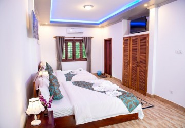 17 Room Boutique Hotel For Sale - Svay Dangkum, Siem Reap thumbnail