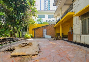 4 Bedroom Commercial Villa For Rent - BKK1, Phnom Penh  thumbnail