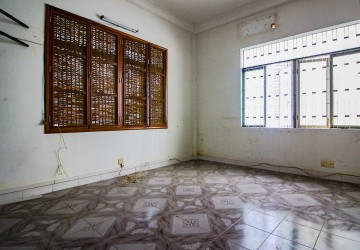4 Bedroom Commercial Villa For Rent - BKK1, Phnom Penh  thumbnail