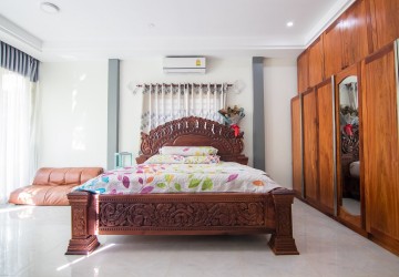 4 Bedroom Villa  For Sale - Kouk Chak, Siem Reap thumbnail