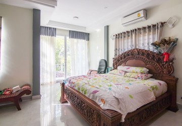 4 Bedroom Villa  For Sale - Kouk Chak, Siem Reap thumbnail