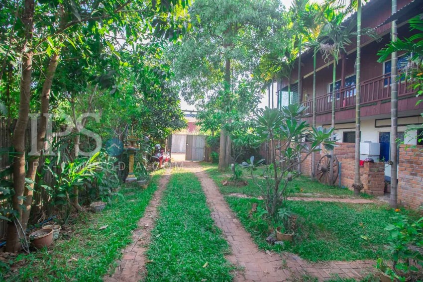 8 Room Villa For Sale - Svay Dangkum, Siem Reap