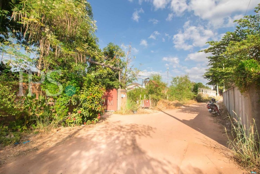 8 Room Villa For Sale - Svay Dangkum, Siem Reap