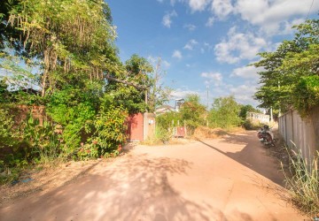 8 Room Villa For Sale - Svay Dangkum, Siem Reap thumbnail