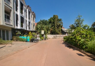 4 Bedroom  House For Sale - Svay Dangkum, Siem Reap thumbnail