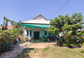 2 Bedroom House  For Sale - Sala Kamreuk, Siem Reap thumbnail