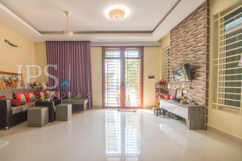 3 Bedroom Flat For Rent  - Svay Dangkum, Siem Reap