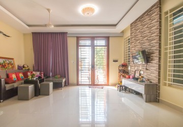 3 Bedroom Flat For Rent  - Svay Dangkum, Siem Reap thumbnail