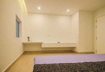 2 Bedroom Condo For Rent - Chroy Changva, Phnom Penh thumbnail