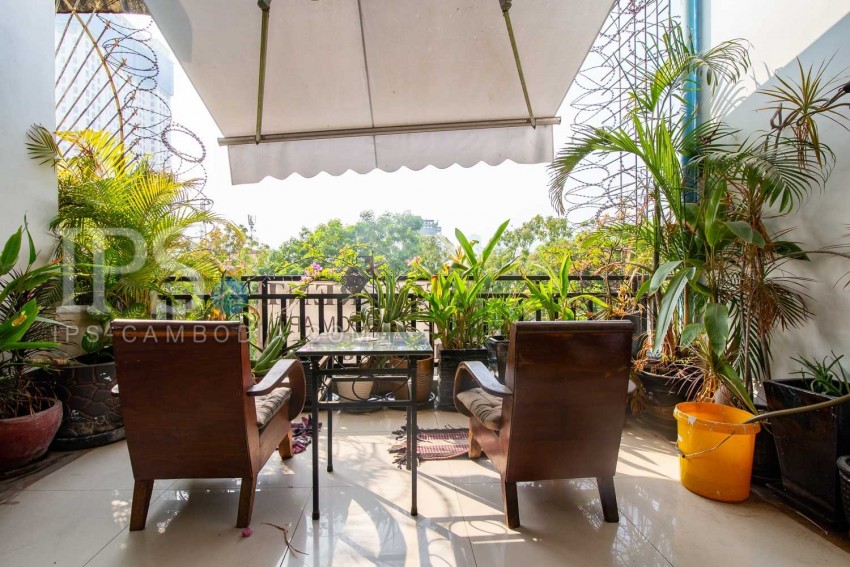 2 Bedroom Apartment  For Rent - Wat Phnom, Phnom Penh