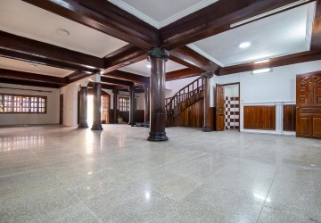 10 Bedroom House For Sale - Veal Vong, Phnom Penh thumbnail