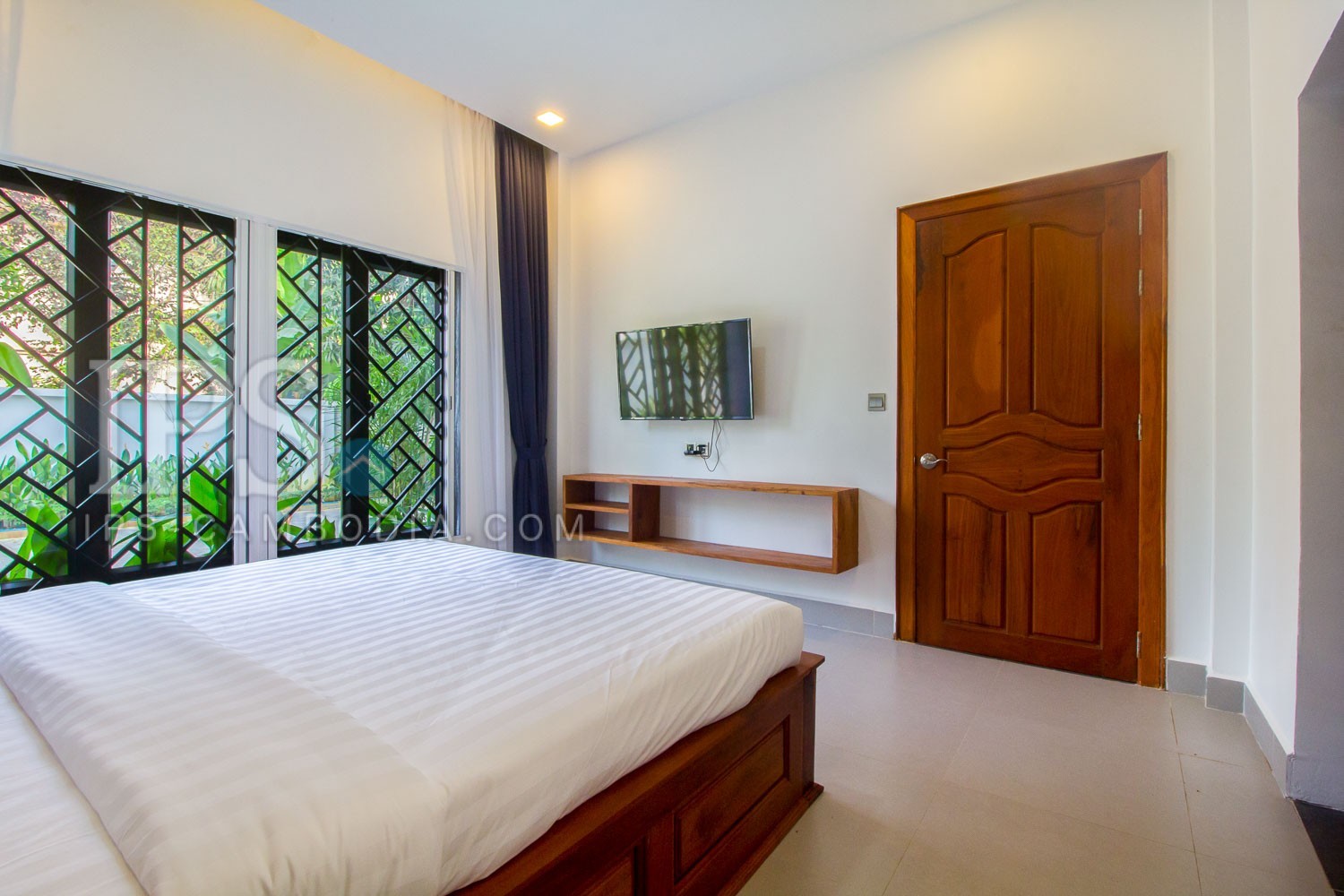 2 Bedroom Apartment For Rent - Svay Dangkum, Siem Reap - Image 10