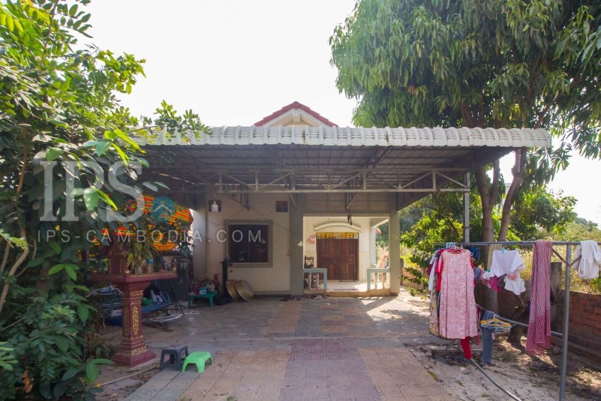 3 Bedroom House For Sale - Sala Kamreuk, Siem Reap