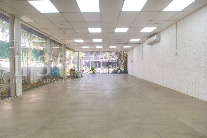 72 Sqm Commercial Space  For Rent - Svay Dangkum, Siem Reap