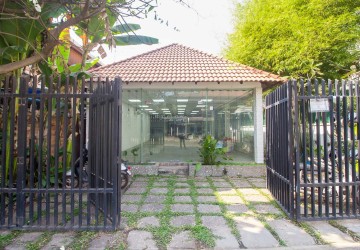 72 Sqm Commercial Space  For Rent - Svay Dangkum, Siem Reap thumbnail