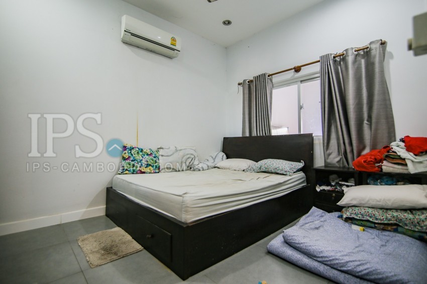 1 Bedroom Apartment For Sale - Riverside, Phnom Penh