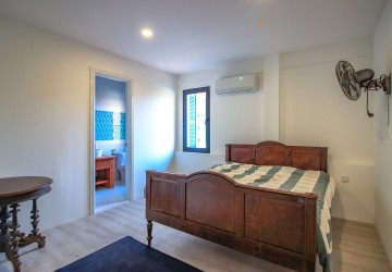 Renovated Duplex 2 Bedroom Apartment For Rent - Wat Phnom, Phnom Penh thumbnail