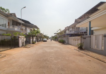 4 Bedroom Flat For Sale - Svay Dangkum, Siem Reap thumbnail