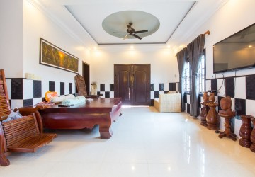 5 Bedrooms Khmer Villa for Sale in Siem Reap -  Sala Kamruek thumbnail