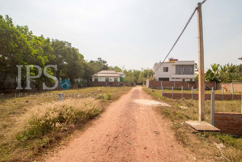   195 Sqm Land For Sale - Svay Dangkum, Siem Reap
