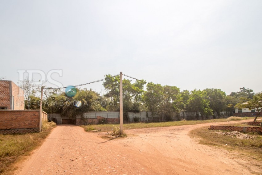   195 Sqm Land For Sale - Svay Dangkum, Siem Reap