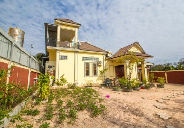 2 Bedroom Villa For Rent - Chreav, Siem Reap thumbnail