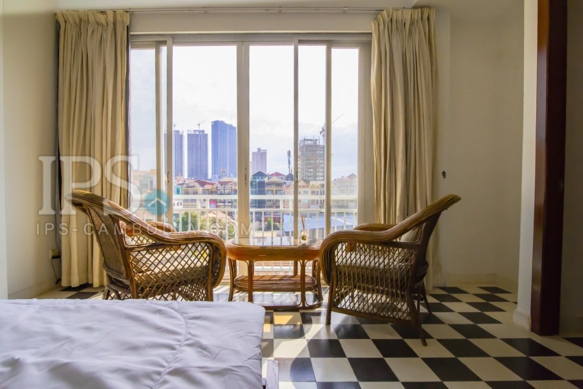 1 Bedroom Renovated Apartment For Rent - Tonle Bassac , Phnom Penh