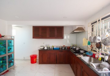 6 Bedroom Flat For Rent - Chreav, Siem Reap thumbnail