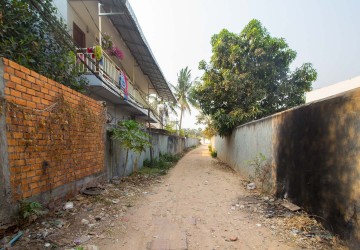 Residential Land and House For Sale - Kouk Chak, Siem Reap thumbnail