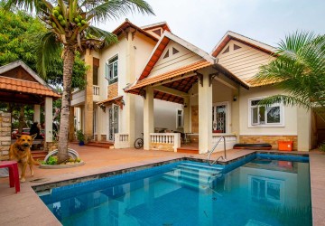 8 Bedroom  Villa For Sale- Preaek Pra, Phnom Penh thumbnail