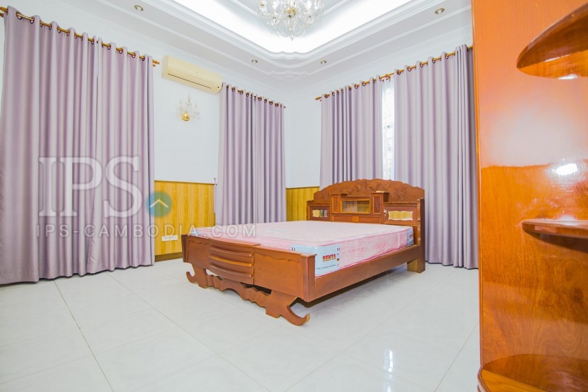4 Bedroom Commercial Villa For Rent - Chakto Mukh, Phnom Penh