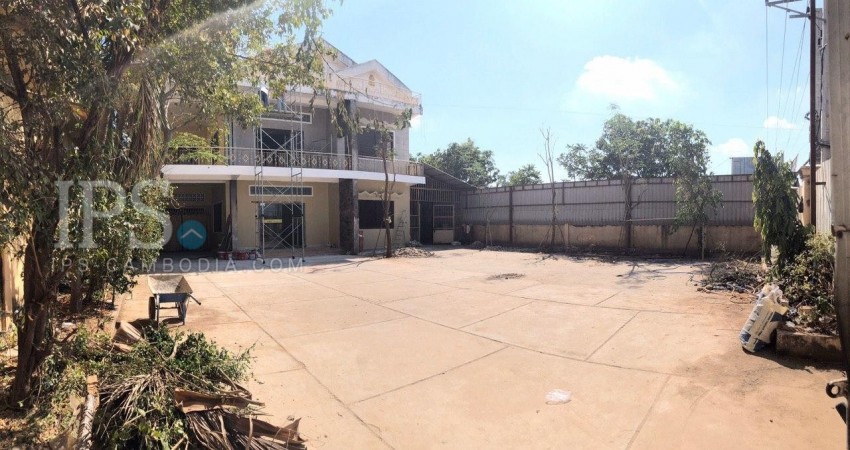1008 Sqm Commercial Villa With Warehouse For Rent - Chaom Chau, Phnom Penh