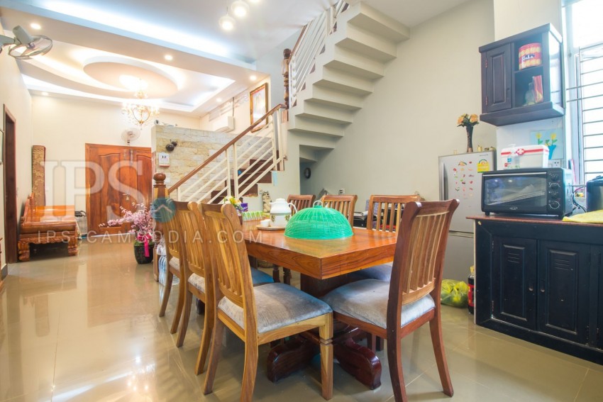 4 Bedroom Family Villa For Sale - Svay Dangkum, Siem Reap