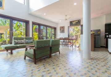 5 Bedroom Villa For Rent - Chreav, Siem Reap thumbnail