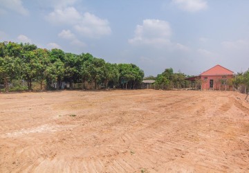 800 Sqm Land  For Sale - Slor Kram, Siem Reap thumbnail