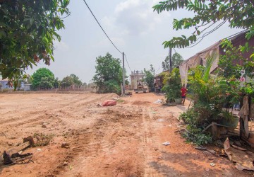 800 Sqm Land  For Sale - Slor Kram, Siem Reap thumbnail