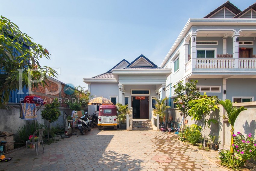 2 Bedroom Villa For Sale - Slor Kram, Siem Reap