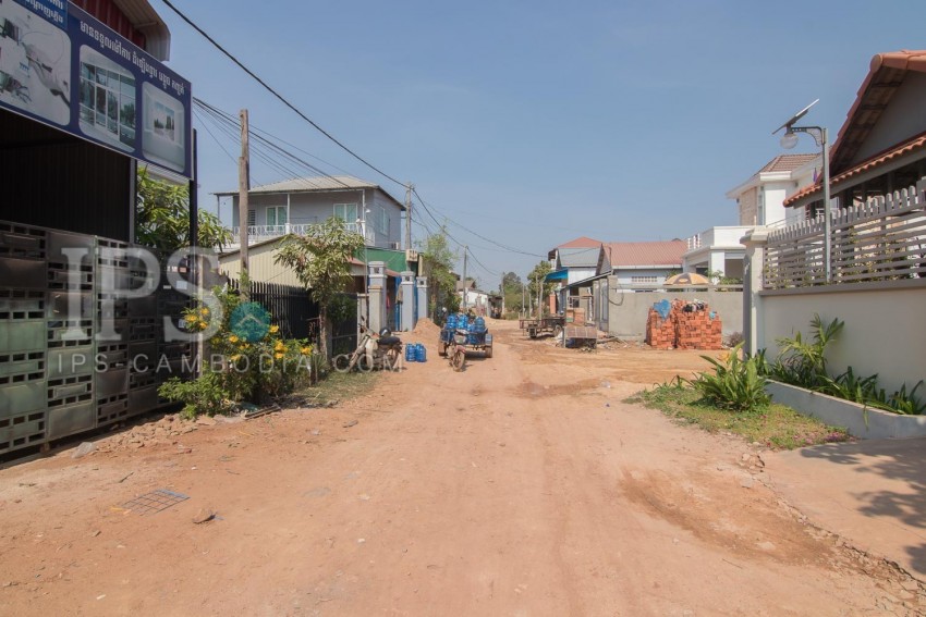 2 Bedroom Villa For Sale - Slor Kram, Siem Reap