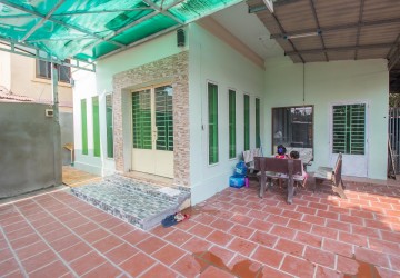 2 Bedroom Villa For Sale - Svay Dangkum, Siem Reap thumbnail