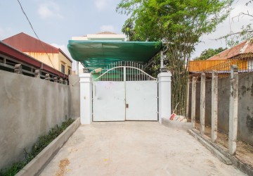 2 Bedroom Villa For Sale - Svay Dangkum, Siem Reap thumbnail