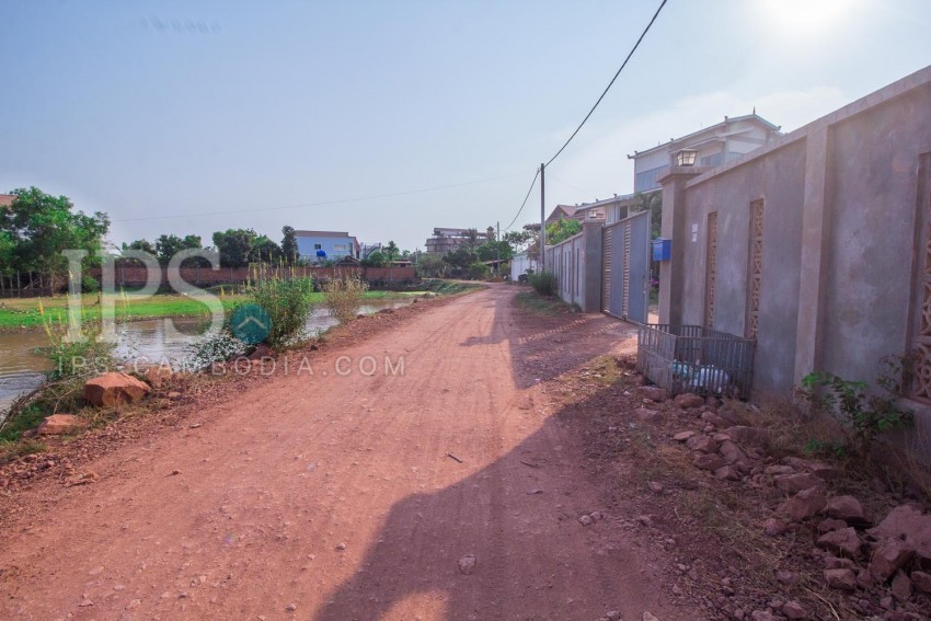 1792 Sqm Land  For Sale - Svay Dangkum, Siem Reap